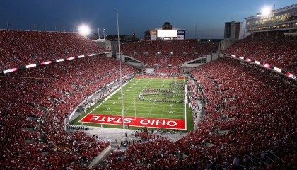 开云体育平台-意大利豪门大胜，罗马球迷欢欣鼓舞，意大利罗马足球俱乐部名人堂