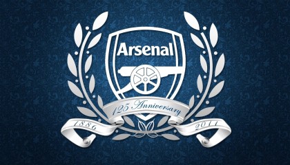 开云体育入口-中路渗透战术是否面临空间压缩挑战，足球中路渗透进攻教案