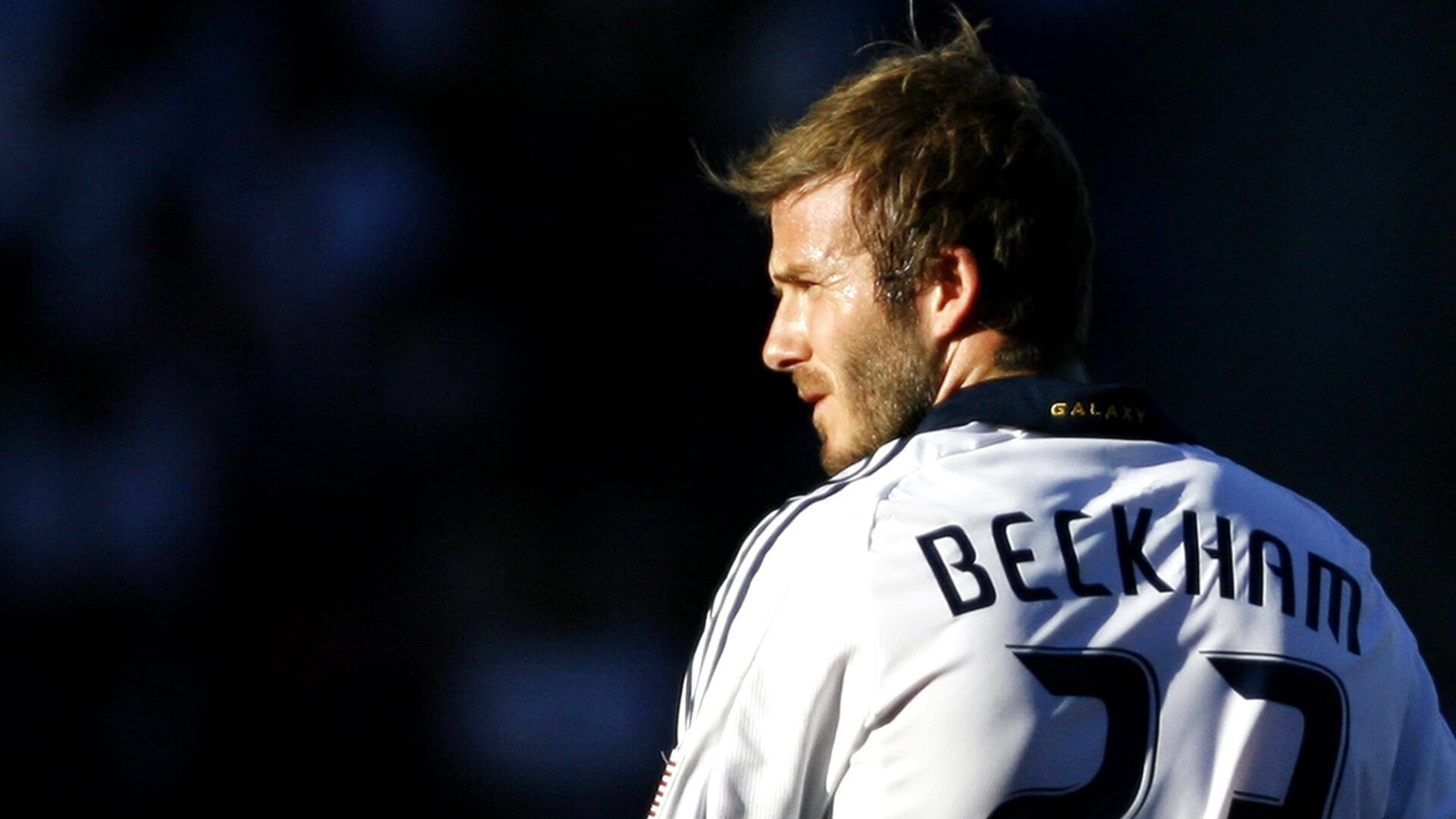 比分悬念迭起!多场比赛战罢,赛场争议不休,比分啥意思