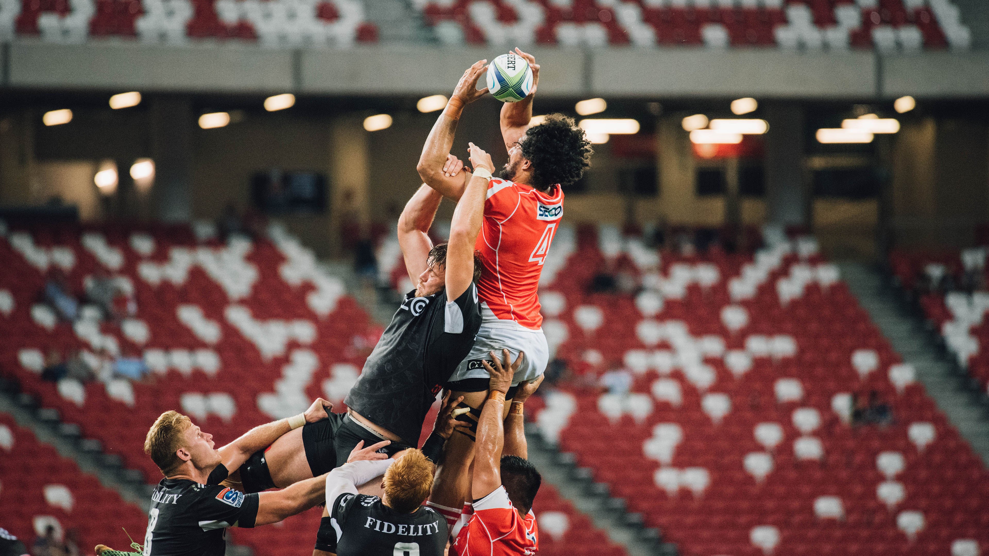 电竞主播直播间氛围营造与观众参与感提升策略,电竞直播策划案